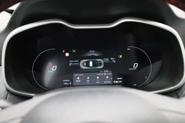 MG ZS EV (2023) thumbnail 13