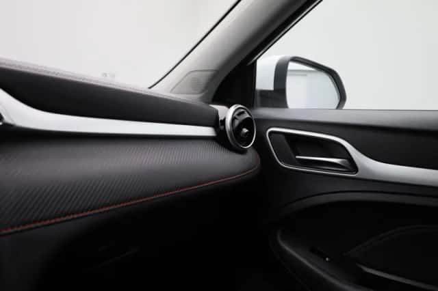 MG ZS EV (2023) thumbnail 25