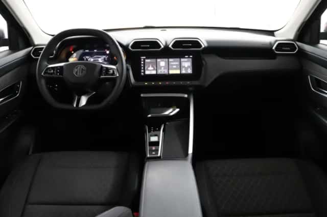 MG ZS (2025) thumbnail 4