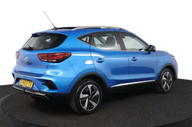 MG ZS EV (2023) thumbnail 2