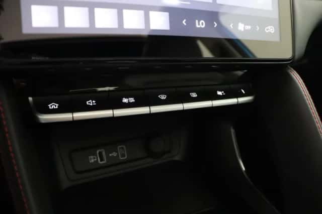 MG ZS EV (2023) thumbnail 6