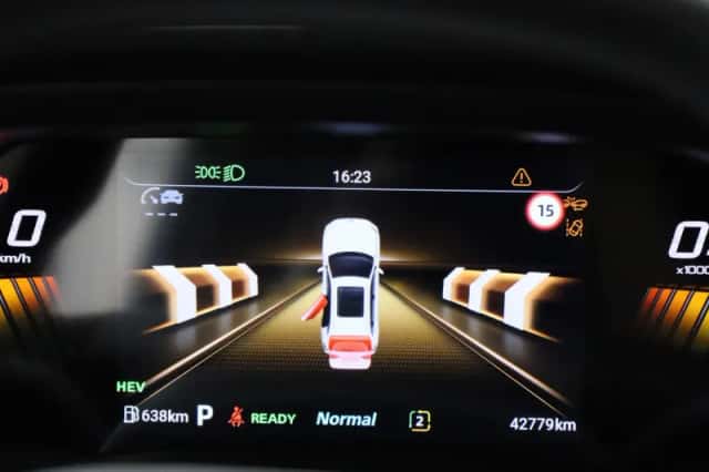 MG ZS (2025) thumbnail 8