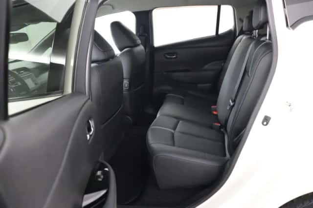 Nissan Leaf (2019) thumbnail 16