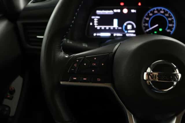 Nissan Leaf (2019) thumbnail 17