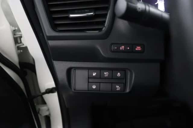 Nissan Leaf (2019) thumbnail 24