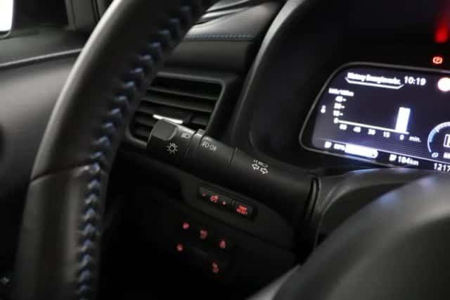 Nissan Leaf (2019) thumbnail 25