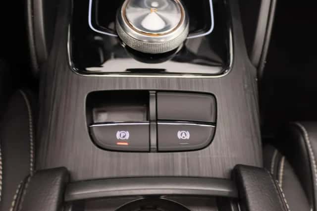 MG ZS EV (2020) thumbnail 12