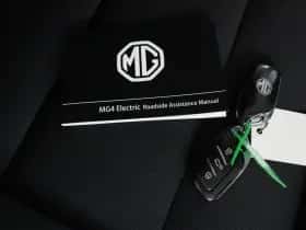 MG MG4 (2023) thumbnail 8
