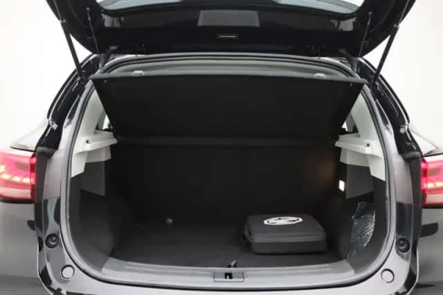 MG ZS EV (2023) thumbnail 14