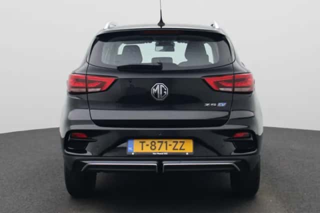 MG ZS EV (2023) thumbnail 5