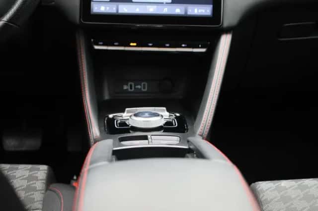 MG ZS EV (2023) thumbnail 10
