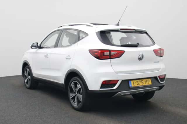 MG ZS EV (2021) thumbnail 2