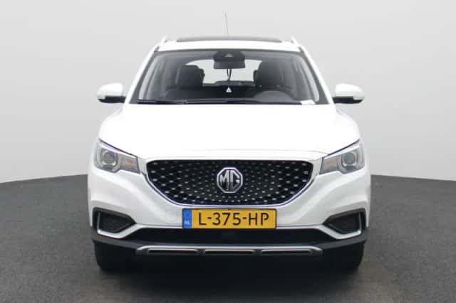 MG ZS EV (2021) thumbnail 3