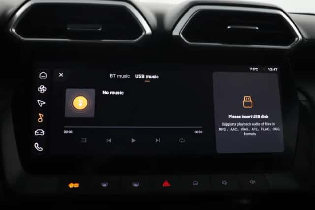 MG ZS (2025) thumbnail 51