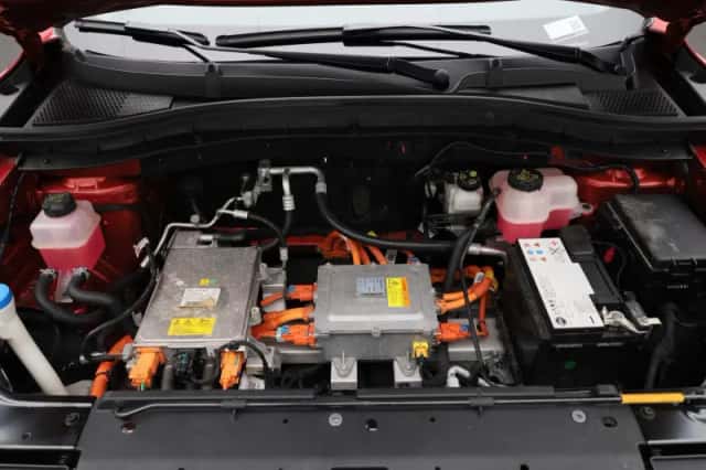 MG ZS EV (2023) thumbnail 34