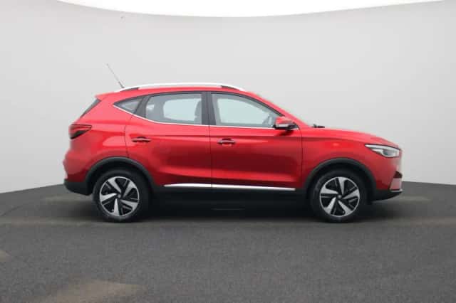 MG ZS EV (2023) thumbnail 6