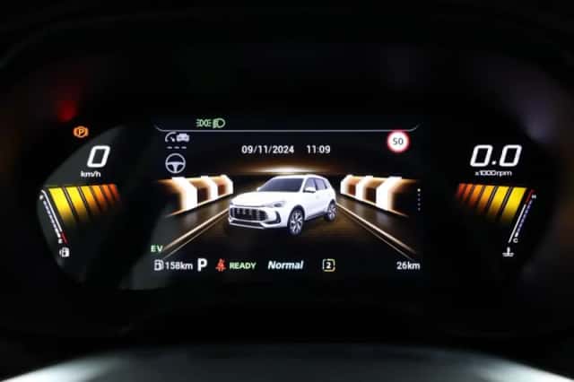 MG ZS (2025) thumbnail 38