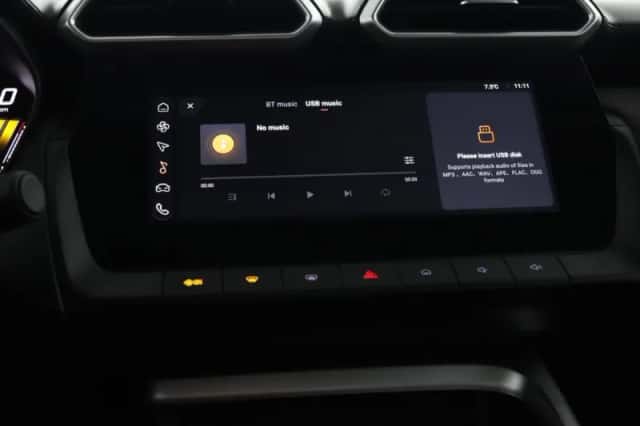 MG ZS (2025) thumbnail 40