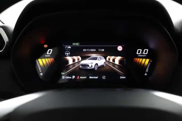 MG ZS (2025) thumbnail 5