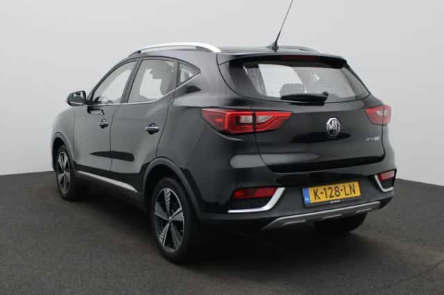 MG ZS EV (2021) thumbnail 2
