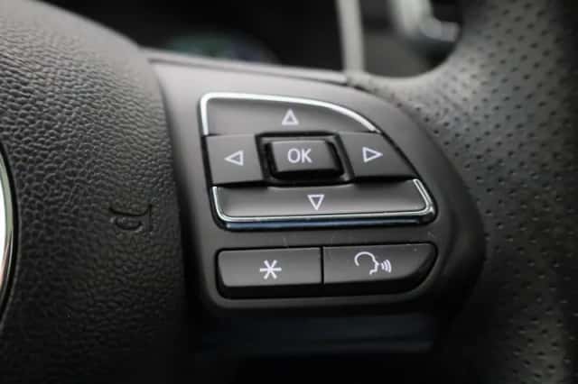 MG ZS EV (2021) thumbnail 16