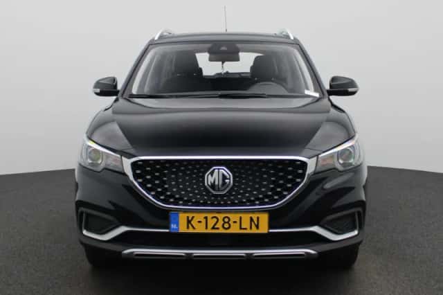 MG ZS EV (2021) thumbnail 3
