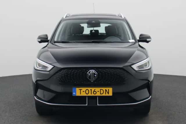 MG ZS EV (2023) thumbnail 3
