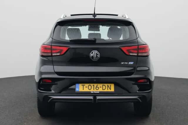 MG ZS EV (2023) thumbnail 5