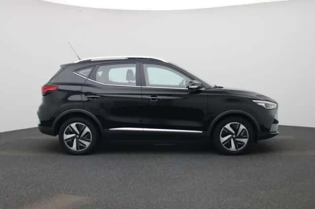 MG ZS EV (2023) thumbnail 6