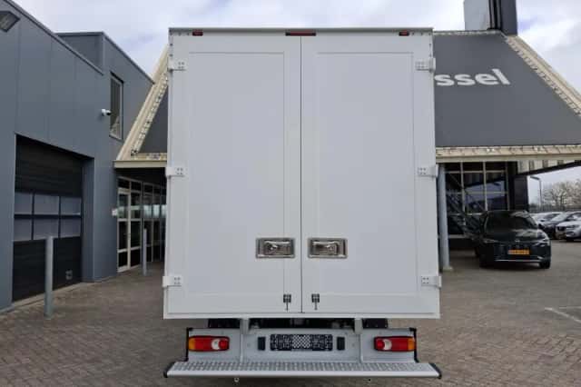 Maxus eDeliver9 (2024) thumbnail 4