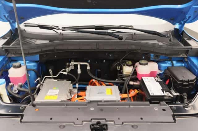 MG ZS EV (2025) thumbnail 9