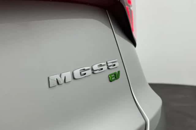 MG MGS5 EV (2026) thumbnail 3