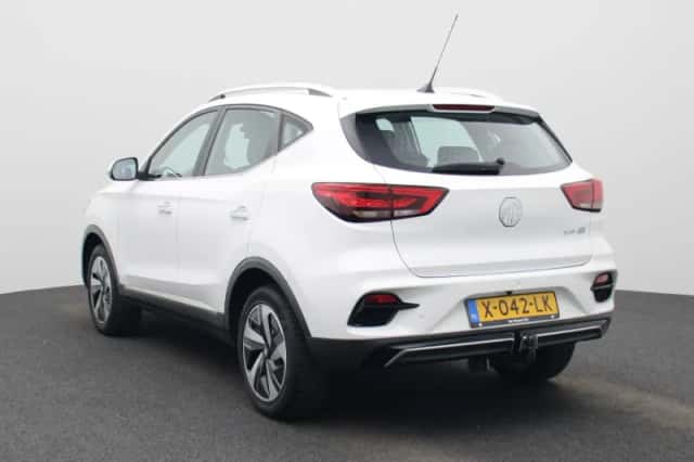 MG ZS EV (2023) thumbnail 2