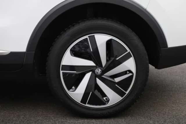 MG ZS EV (2023) thumbnail 13