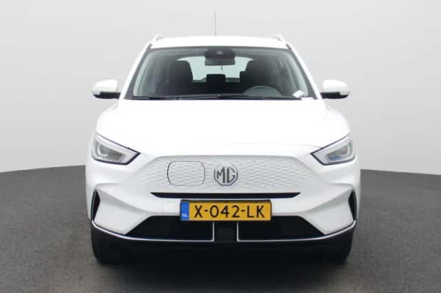 MG ZS EV (2023) thumbnail 3