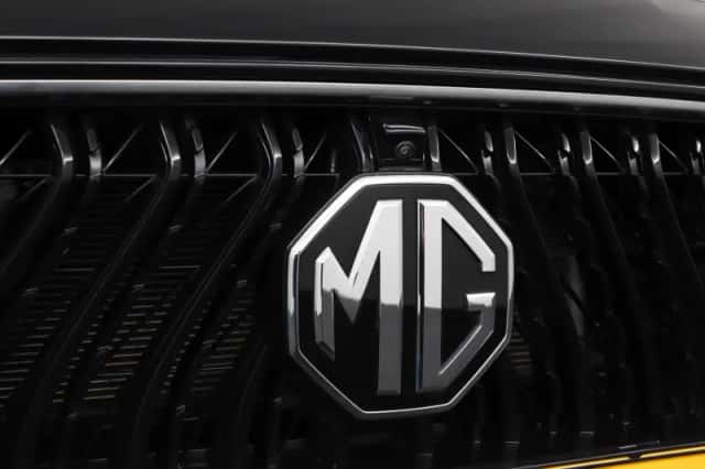 MG MG HS (2023) thumbnail 36