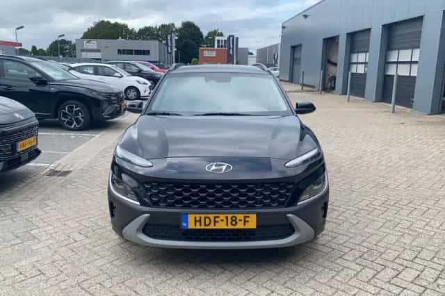 Hyundai Kona (2022) thumbnail 6