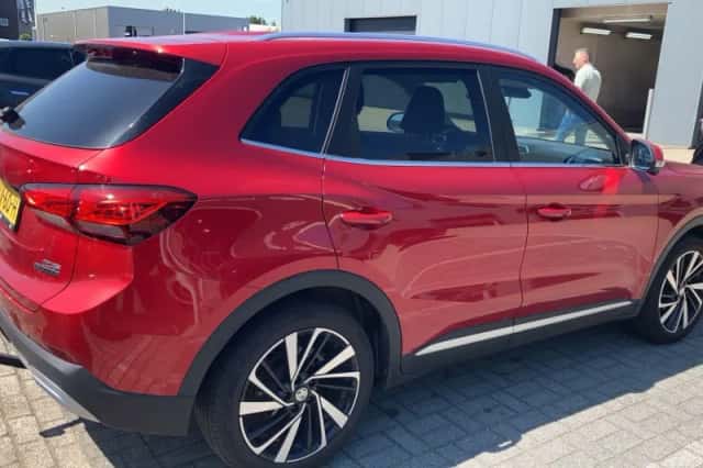 MG ZS (2025) thumbnail 4