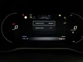 MG ZS EV (2023) thumbnail 41