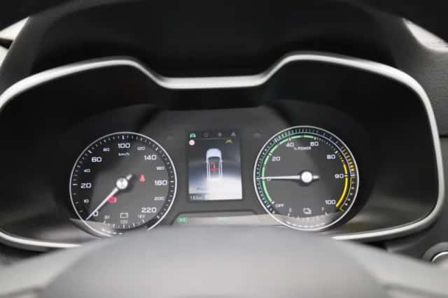 MG ZS EV (2020) thumbnail 13