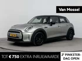 MINI Cooper (2023)
