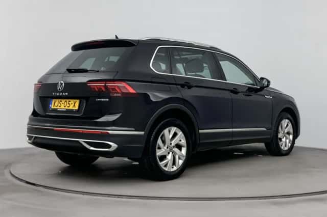 Volkswagen Tiguan (2022) thumbnail 4