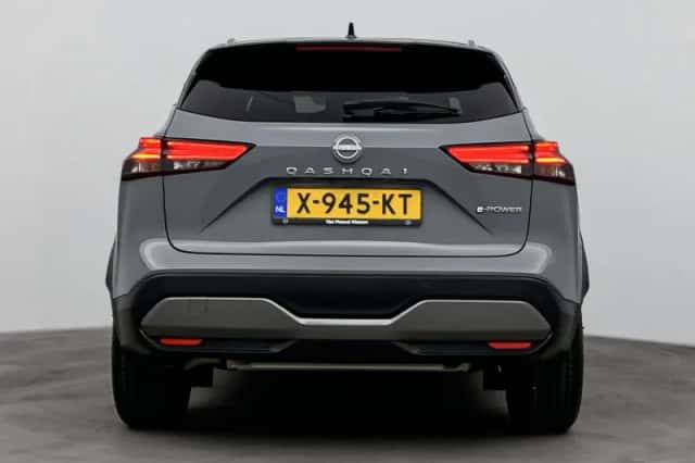 Nissan Qashqai (2023) thumbnail 3