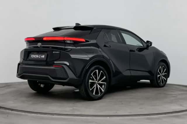 Toyota C-HR (2026) thumbnail 4