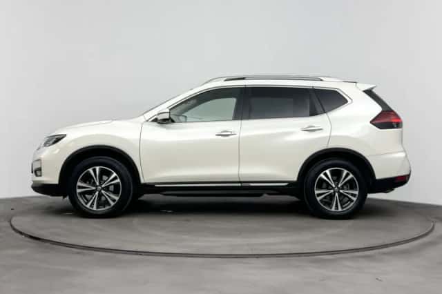 Nissan X-Trail (2022) thumbnail 2