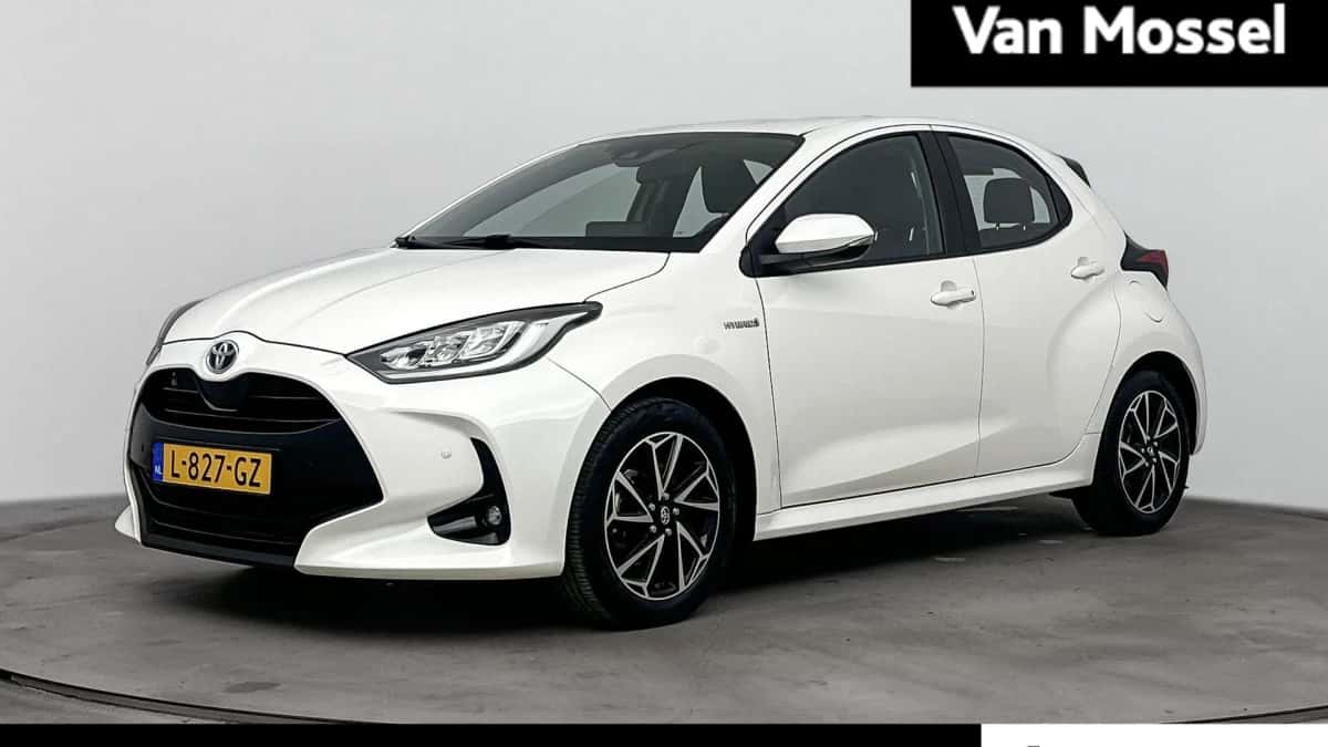 Toyota Yaris (2021) — foto 1