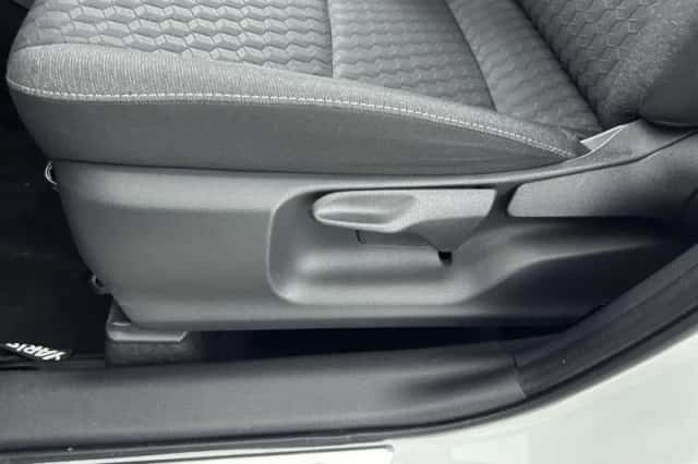 Toyota Yaris (2021) thumbnail 18