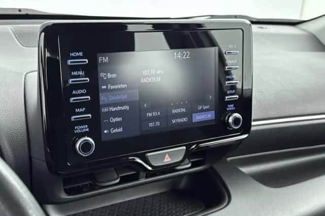 Toyota Yaris (2021) thumbnail 7