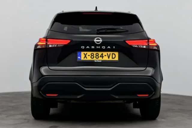 Nissan Qashqai (2022) thumbnail 3