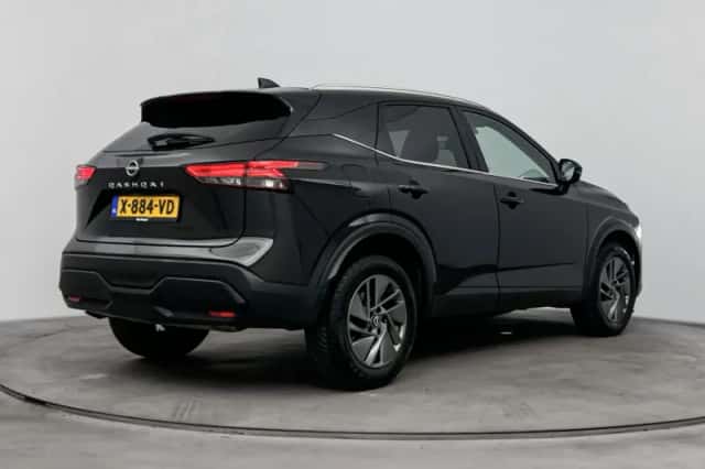 Nissan Qashqai (2022) thumbnail 4